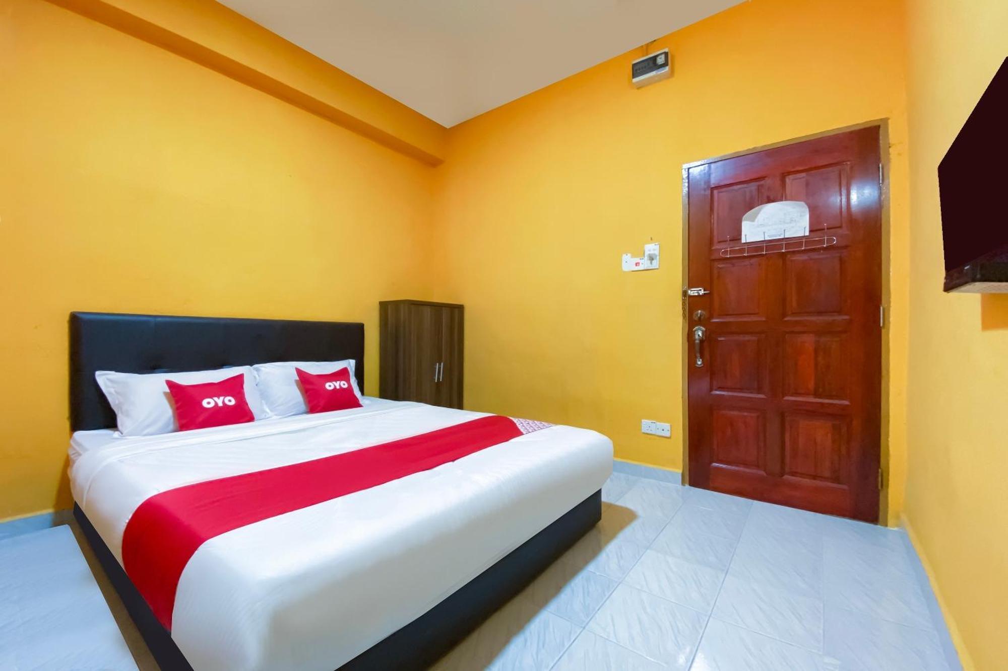 Coop Hotel Кангар Екстериор снимка
