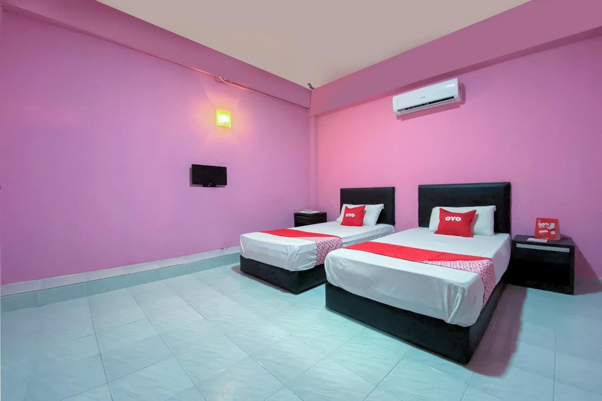 Coop Hotel Кангар Екстериор снимка
