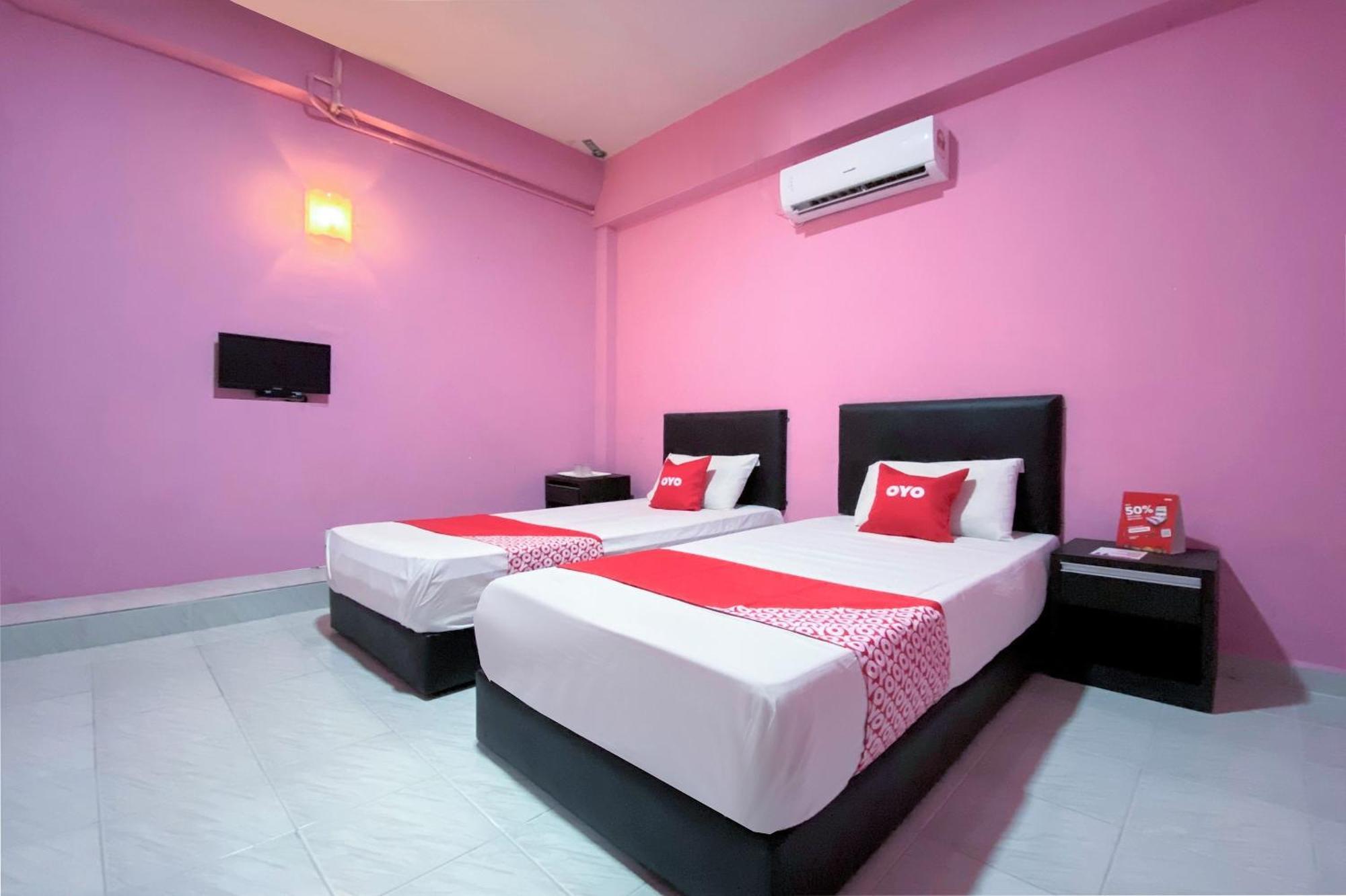 Coop Hotel Кангар Екстериор снимка