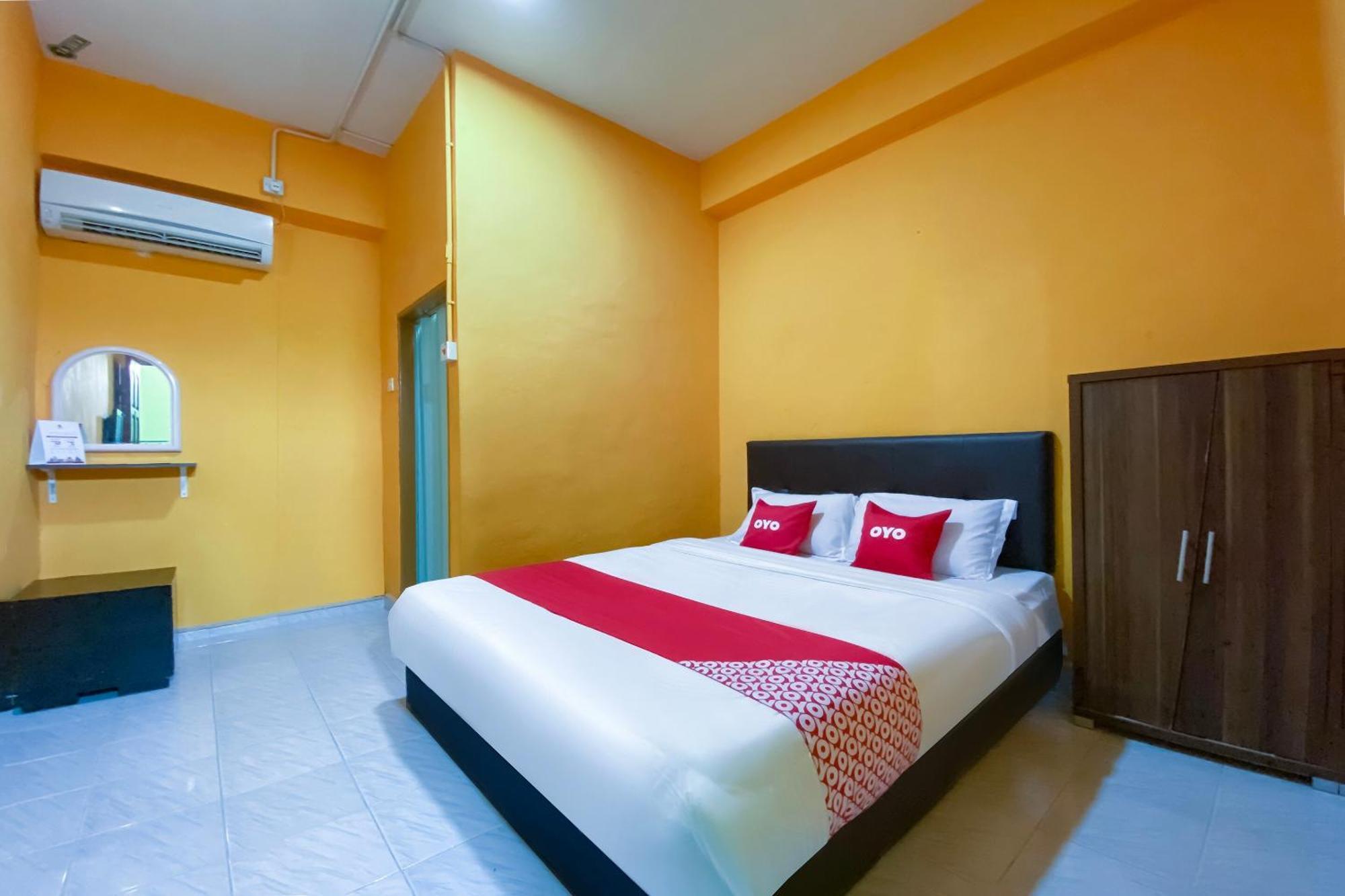 Coop Hotel Кангар Екстериор снимка