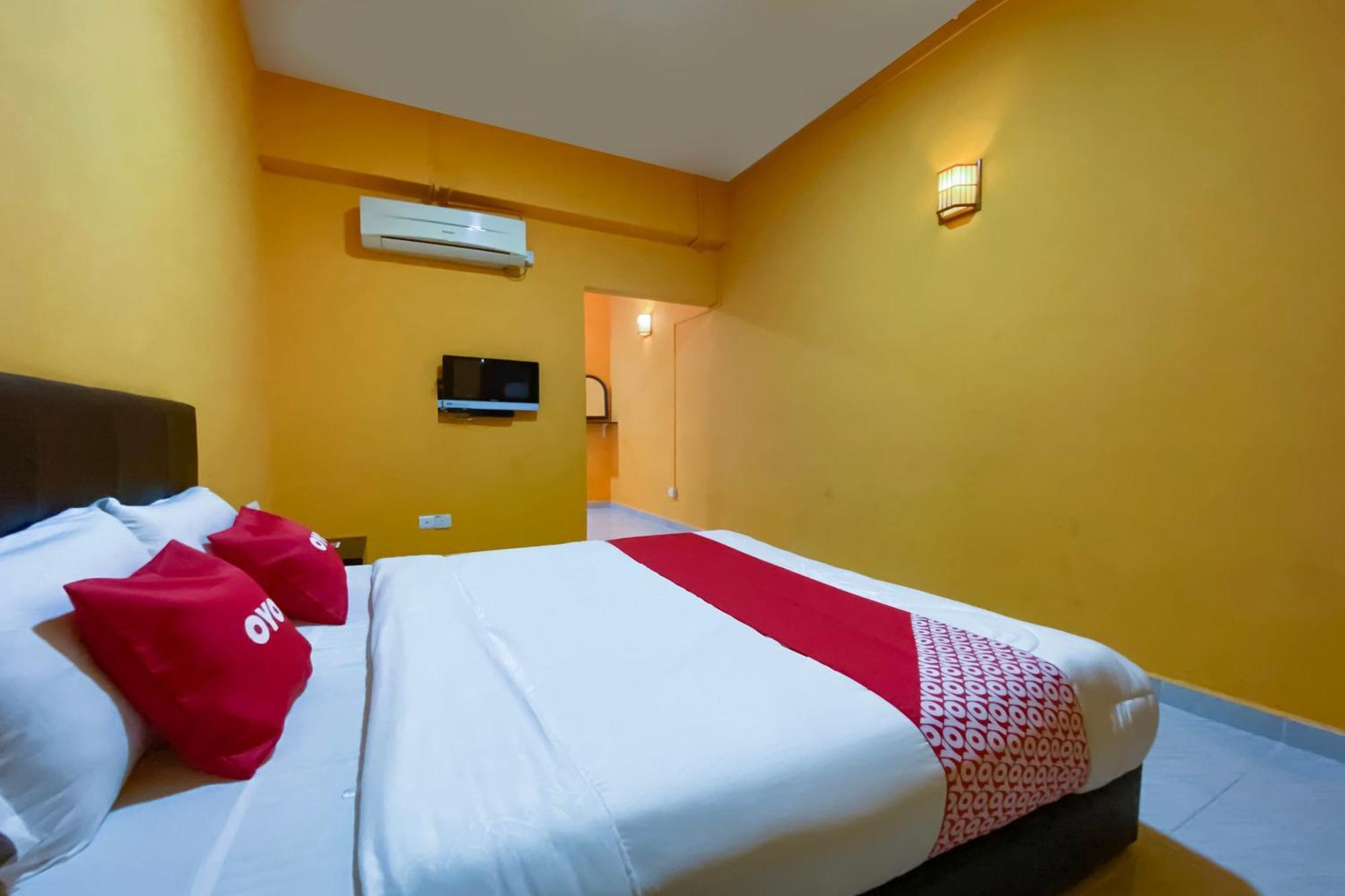 Coop Hotel Кангар Екстериор снимка