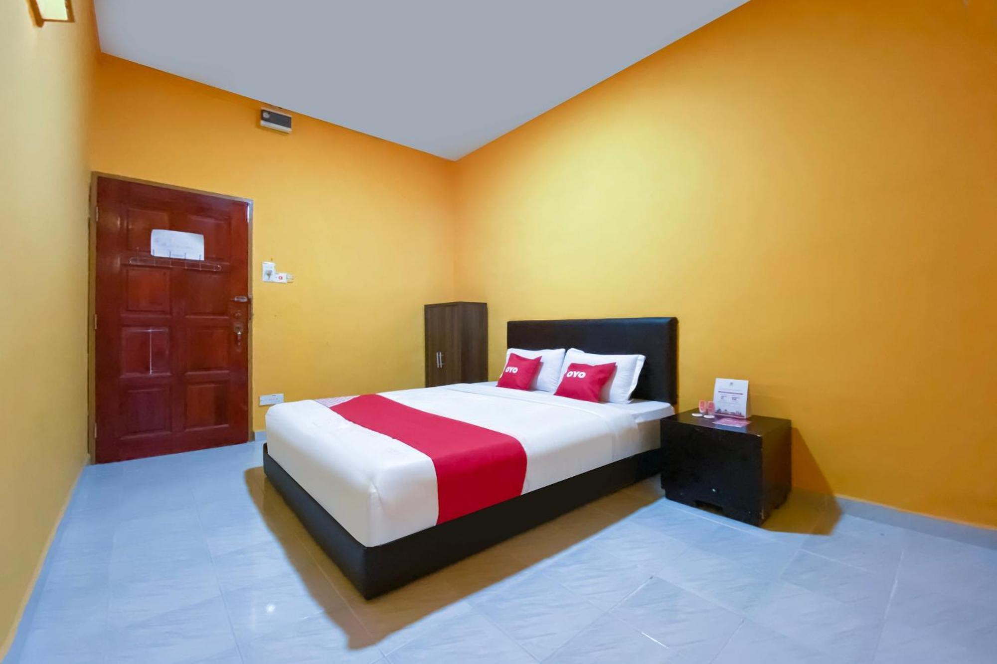 Coop Hotel Кангар Екстериор снимка