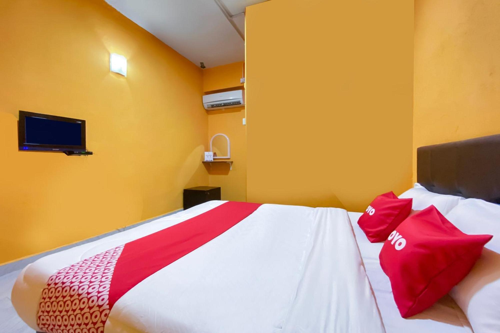 Coop Hotel Кангар Екстериор снимка