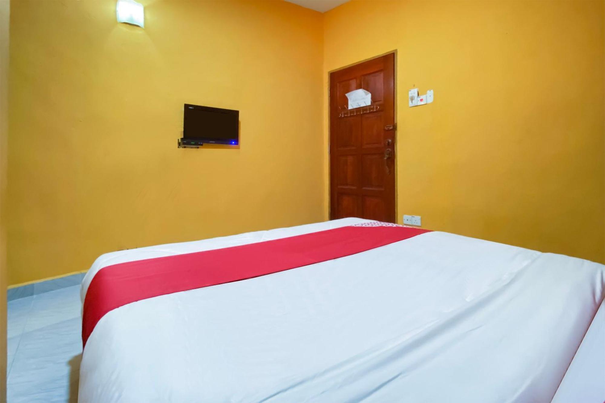Coop Hotel Кангар Екстериор снимка