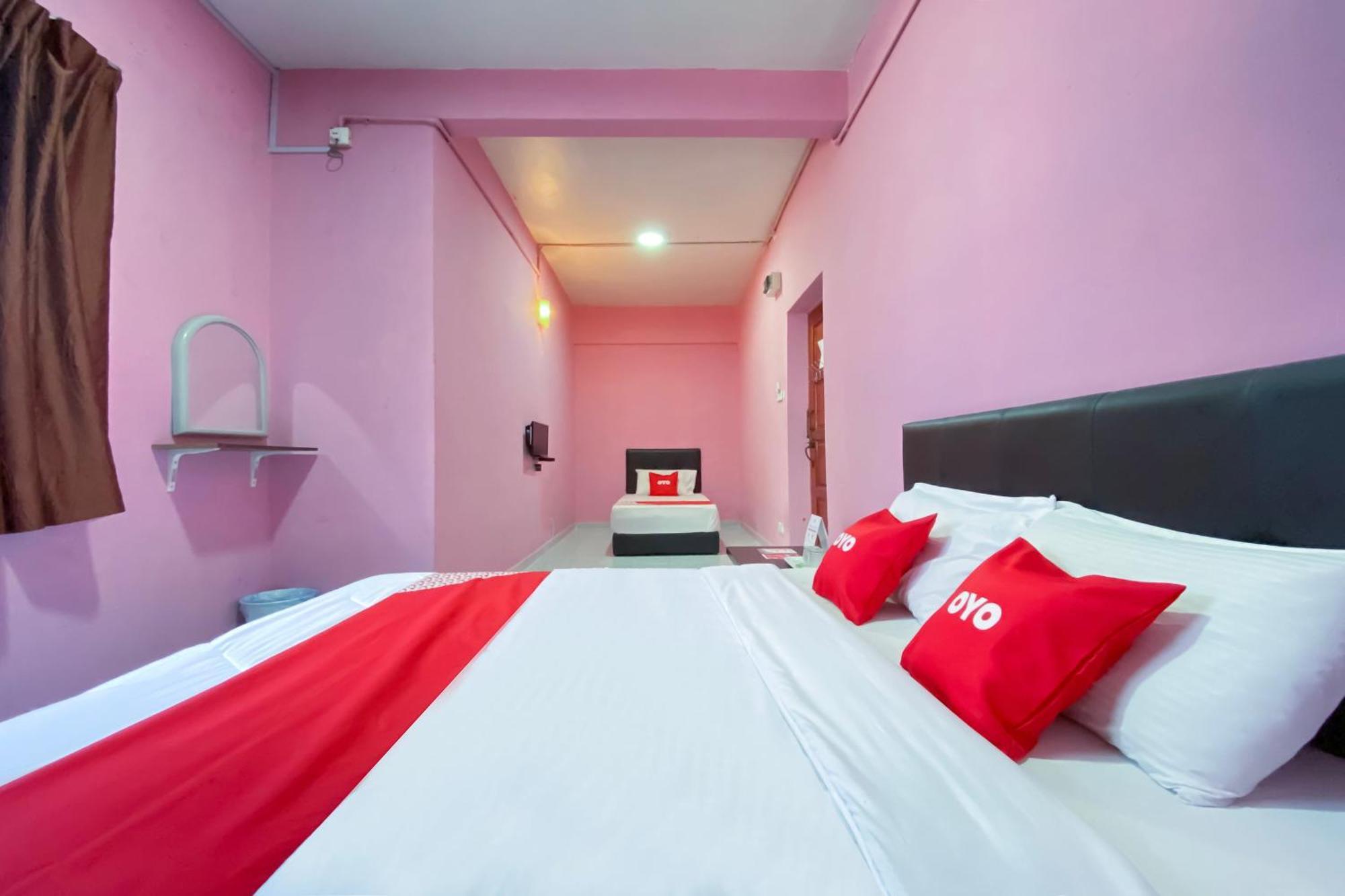 Coop Hotel Кангар Екстериор снимка