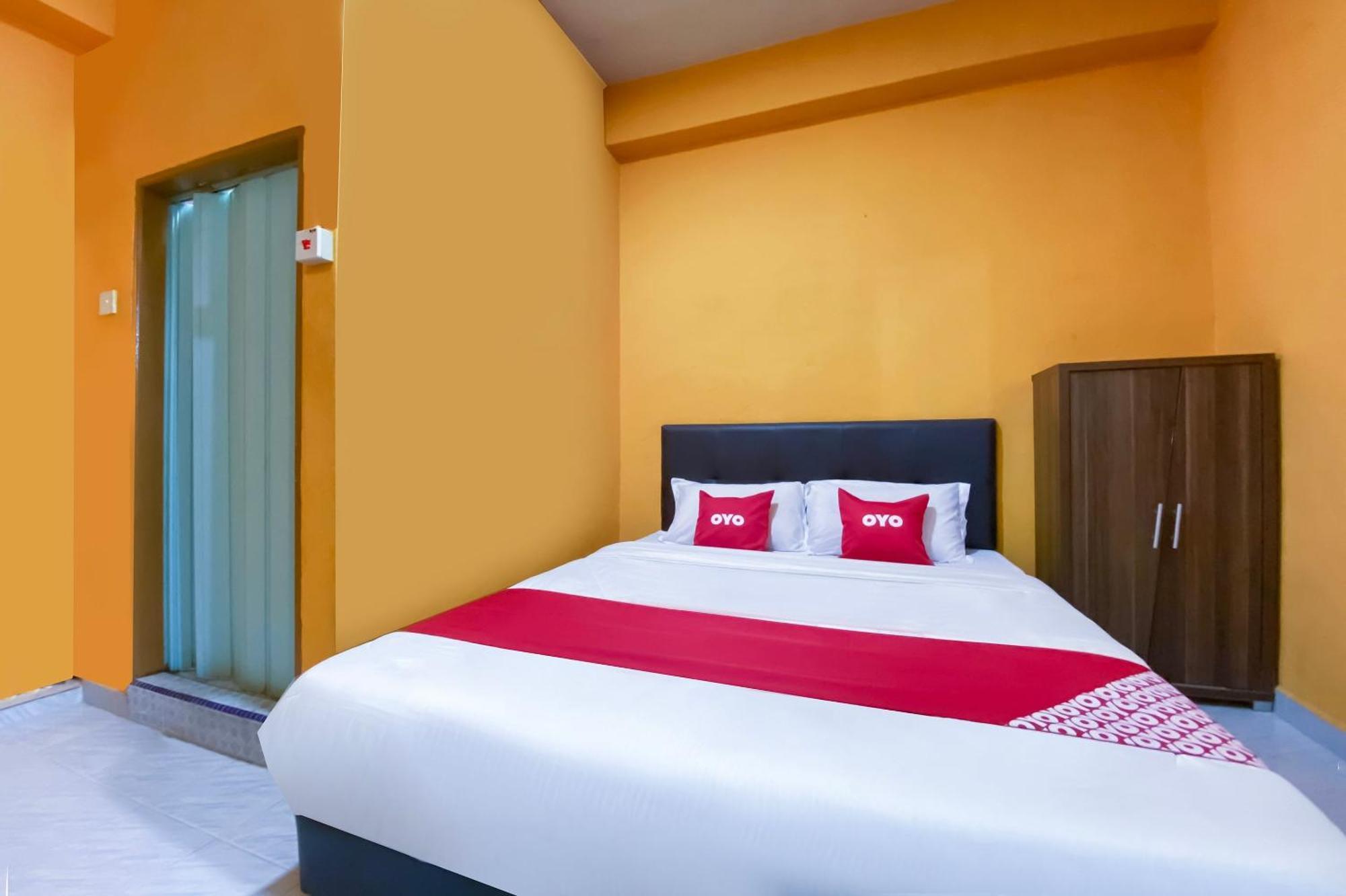 Coop Hotel Кангар Екстериор снимка
