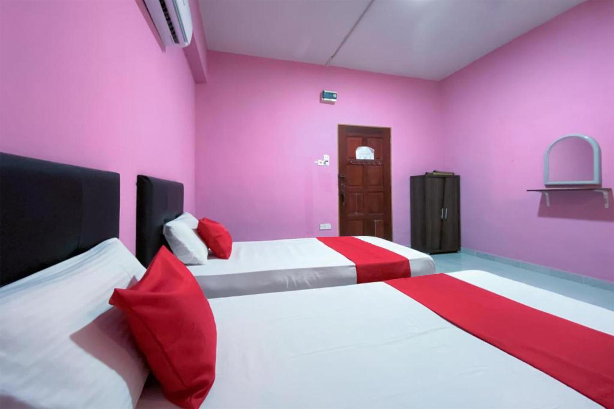 Coop Hotel Кангар Екстериор снимка