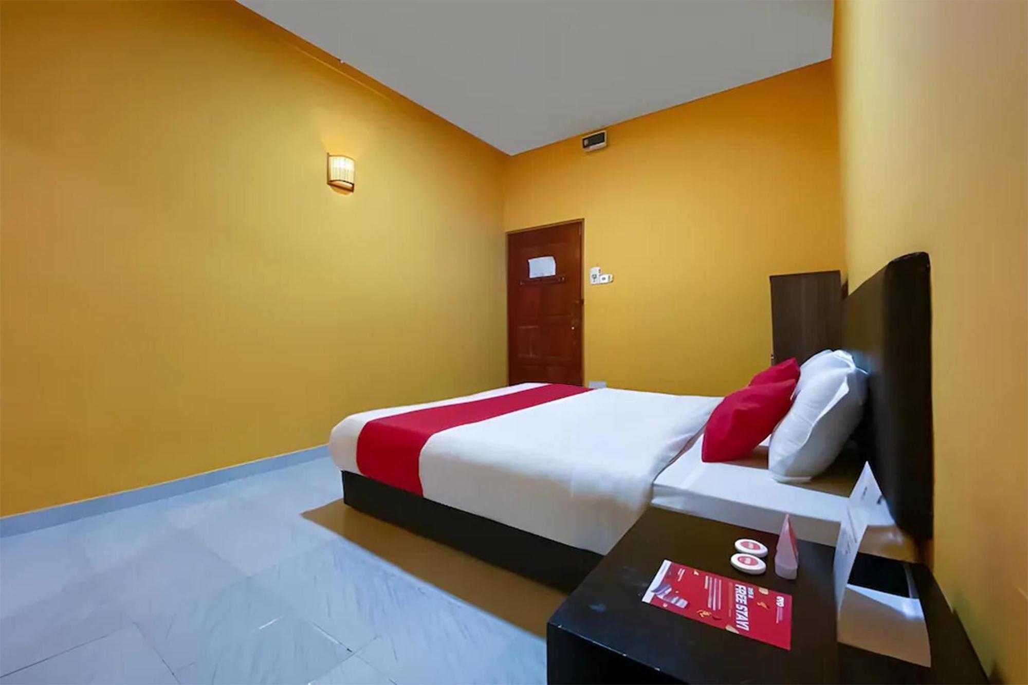Coop Hotel Кангар Екстериор снимка