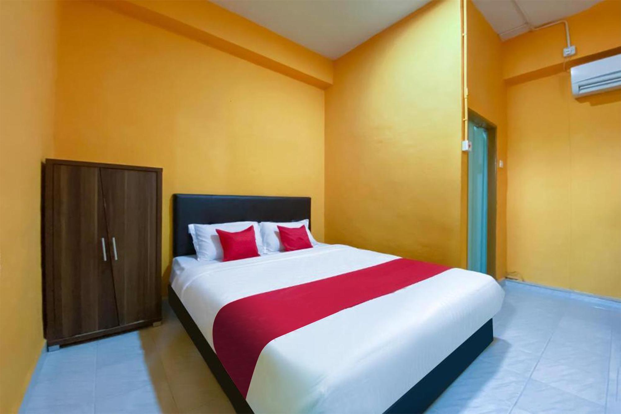 Coop Hotel Кангар Екстериор снимка