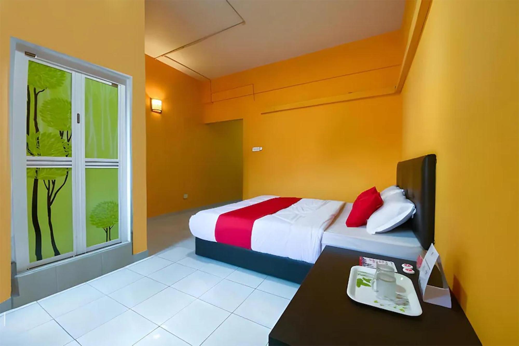 Coop Hotel Кангар Екстериор снимка