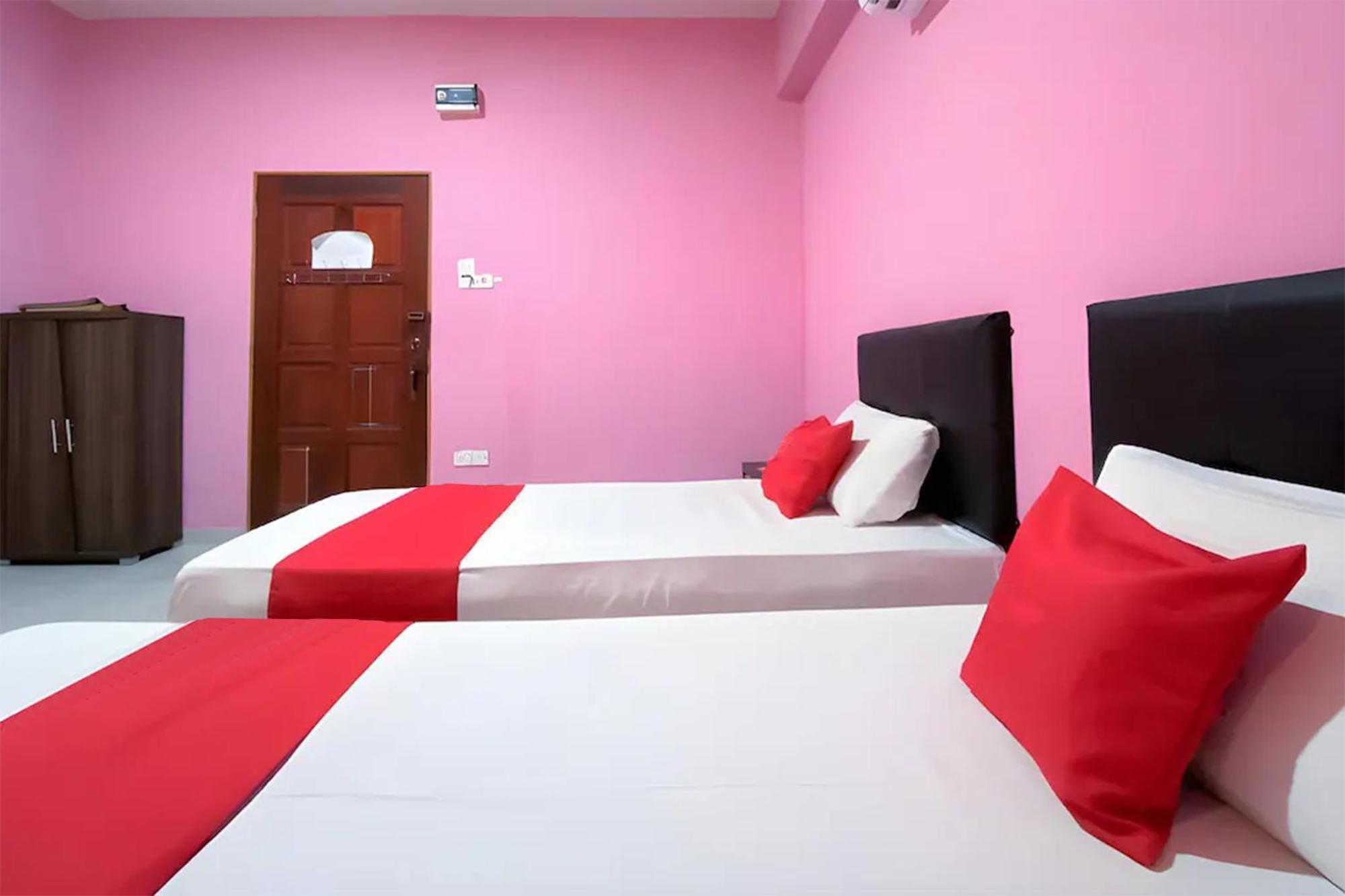 Coop Hotel Кангар Екстериор снимка