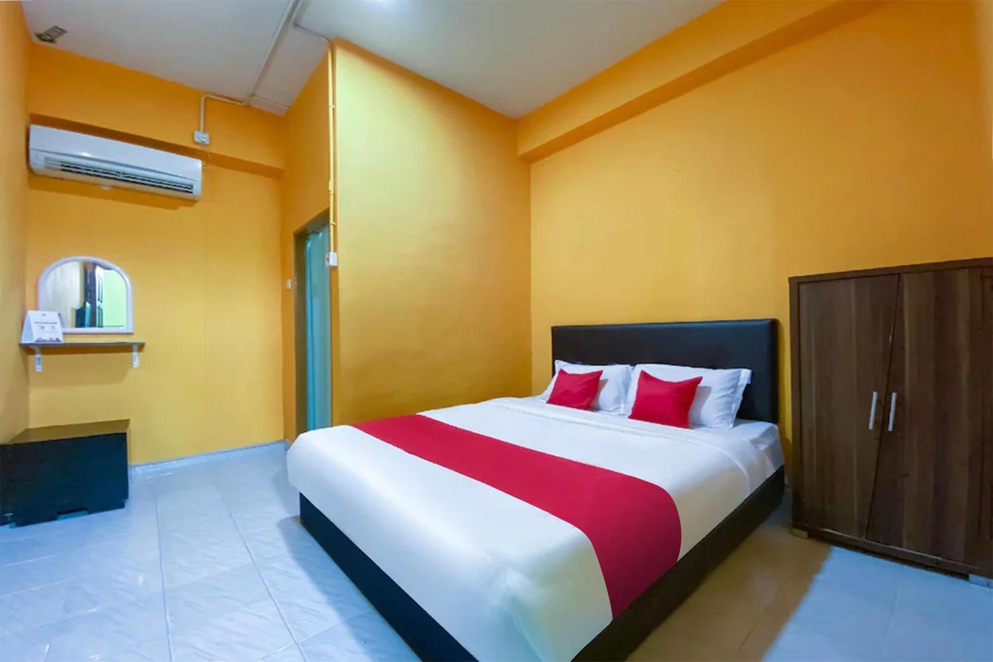Coop Hotel Кангар Екстериор снимка